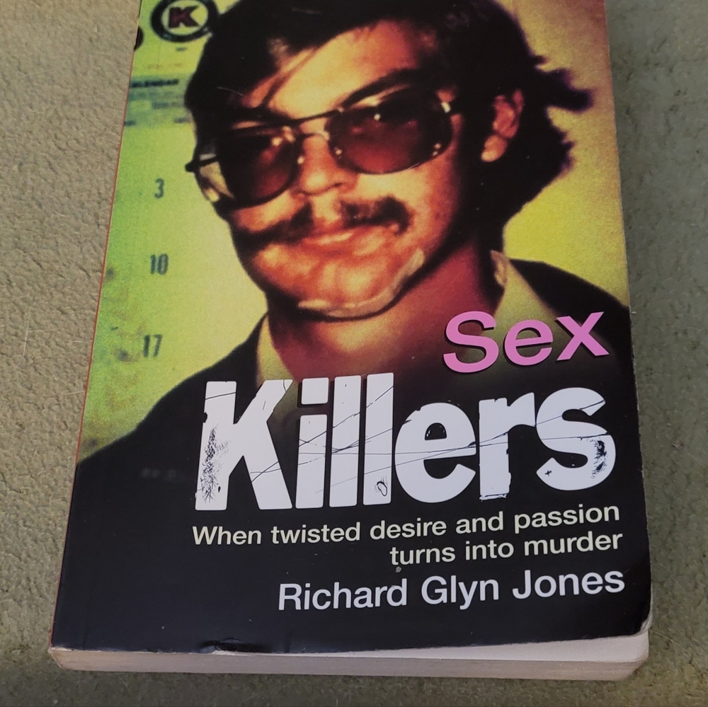 SURREAL READING: SEX KILLERS- LARGE TRUE CRIME PAPERBACK